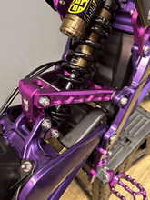 TWE sustiprintas pakabos trikampis SurRon Light Bee motociklui